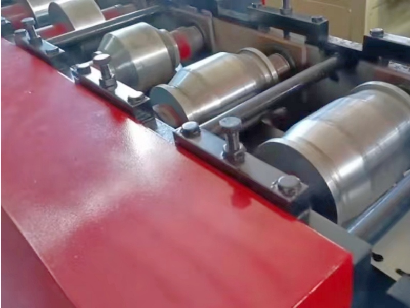 貨架立柱冷彎型鋼設(shè)備