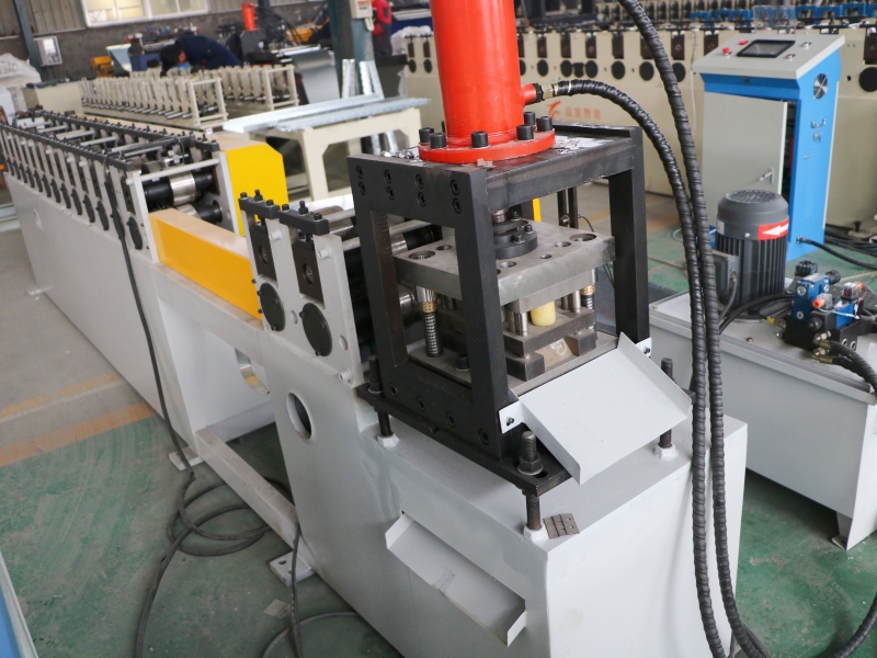 不銹鋼型材設(shè)備