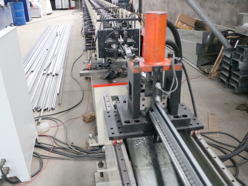 異型材生產(chǎn)線